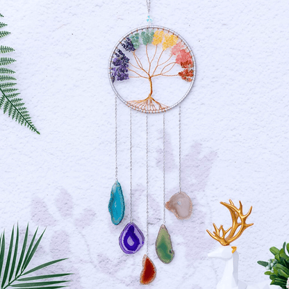 Filtro dos Sonhos, 7 Chakras, Pedras Naturais, Energia Equilibrada, Decoração Espiritual, Harmonia Interior, Renovação Energética, Ametista, Sodalita, Aquamarina, Aventurina Verde, Citrino, Aventurina Laranja, Jaspe Vermelho, Bem-Estar Holístico, Transformação Pessoal, Energia Positiva, Vida Equilibrada, Terapia de Pedras, Espiritualidade em Casa, Design Único, Meditação Guiada.